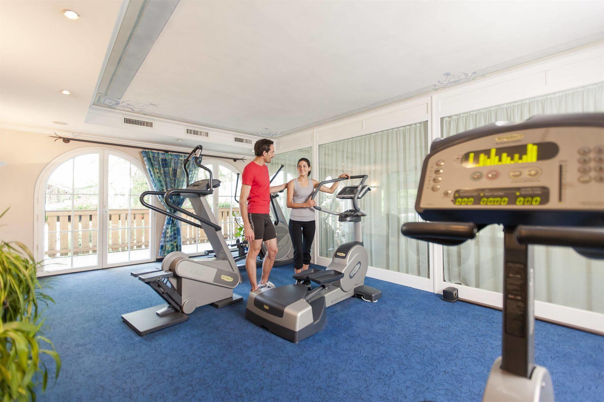 Wellnesshotel Erica Nova Ponente Extérieur photo